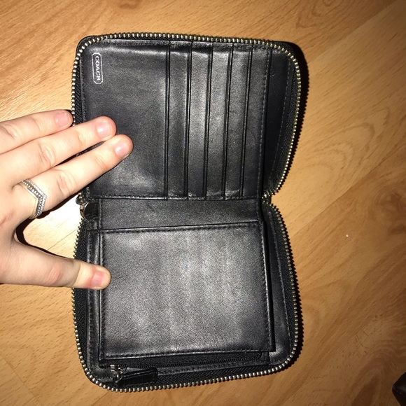 Coach wallet - Picture 2 of 4